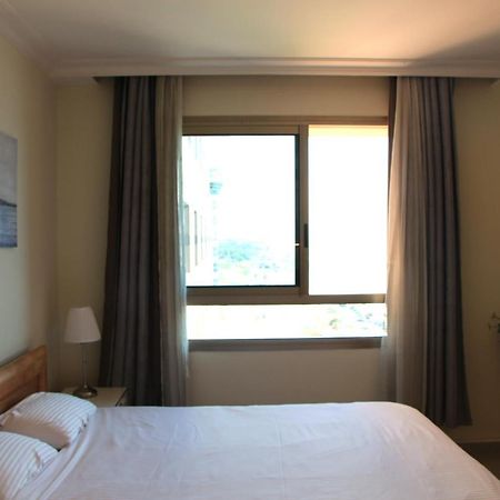 Sea View Beach Apartment 하이파 외부 사진