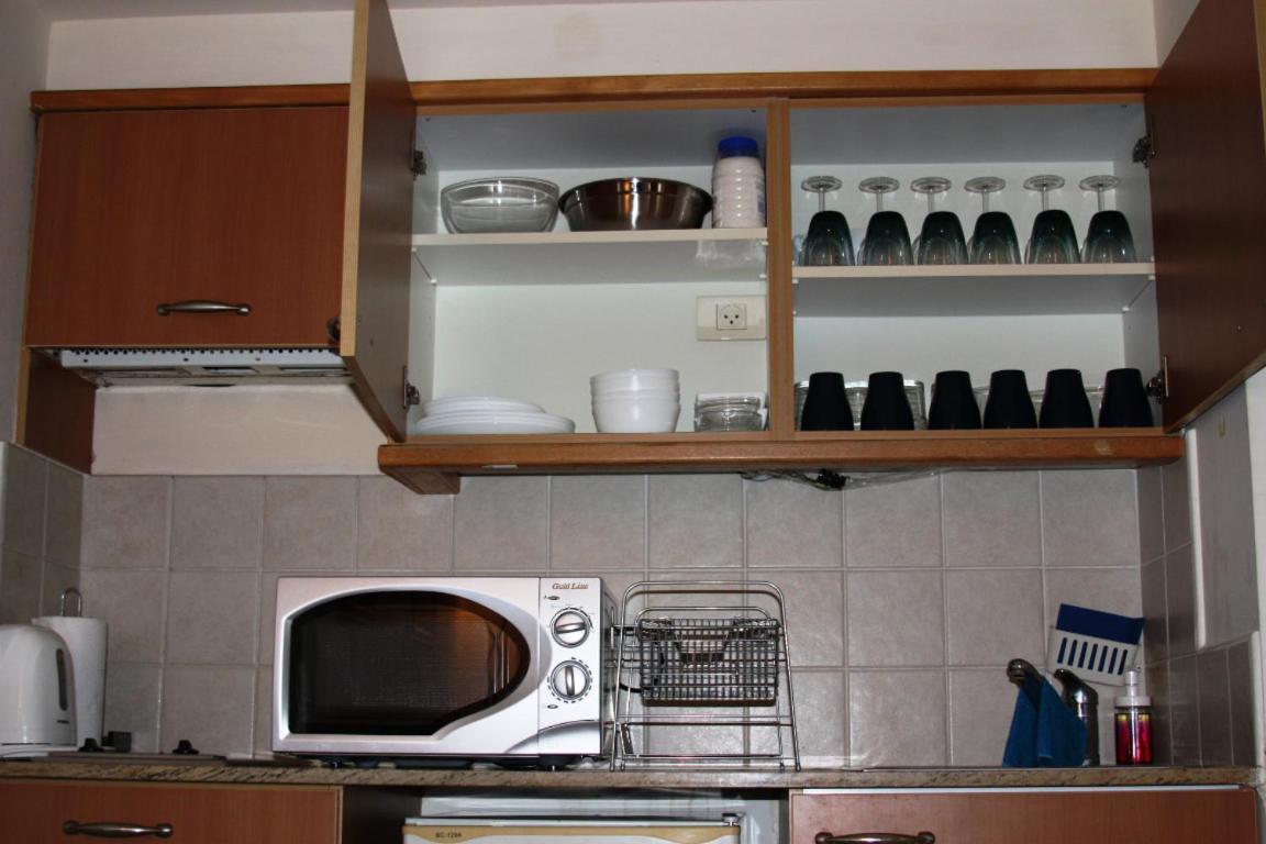 Sea View Beach Apartment 하이파 외부 사진